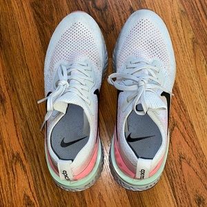 NIKE epic react running shoe, women’s 8US